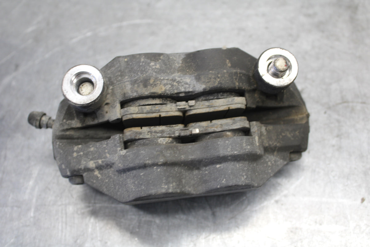06-07 SUZUKI GSXR 600 RIGHT LEFT FRONT BRAKE CALIPER SET PAIR CALIPERS BB694