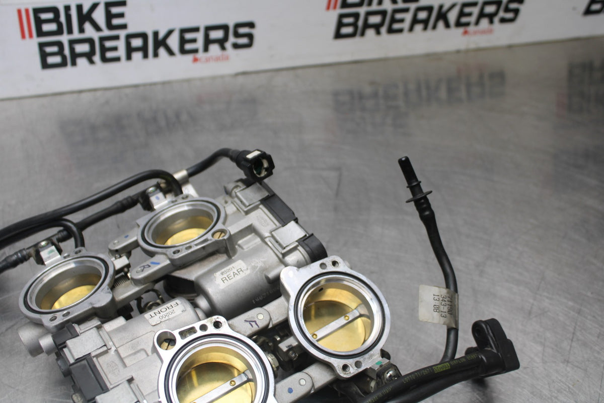 15 APRILIA RSV4 FACTORY APRC ABS MAIN FUEL INJECTORS / THROTTLE BODIES BB901