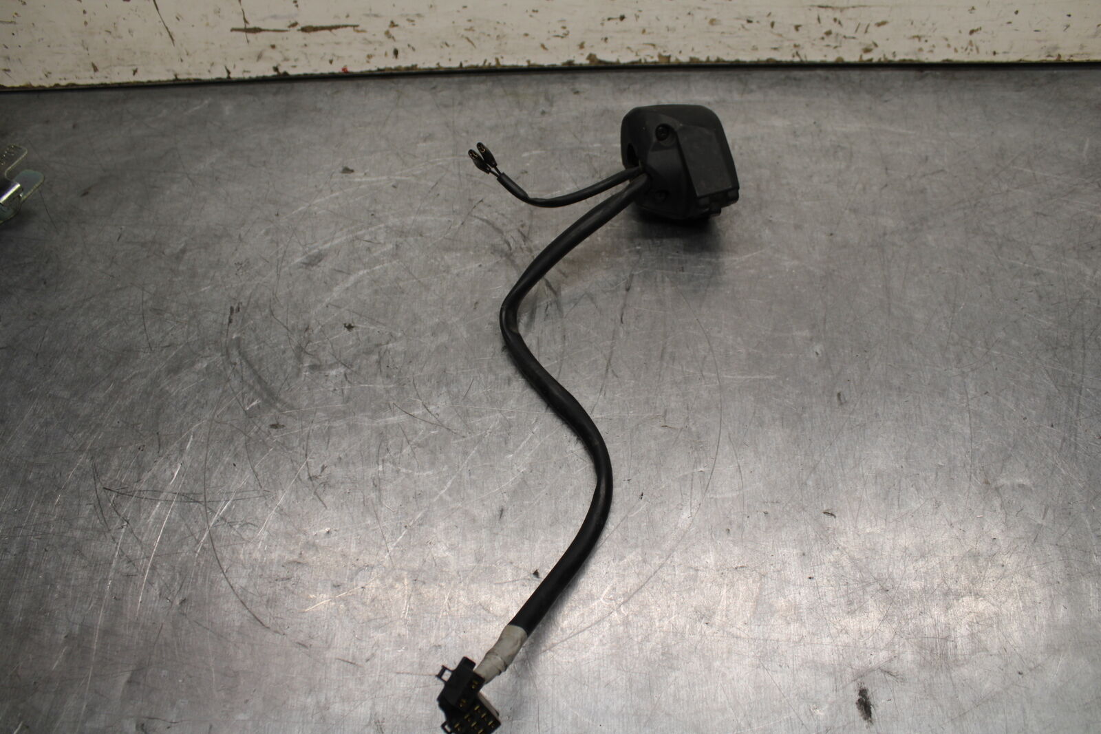 15-16 HONDA CB300F LEFT CLIP ON HANDLE HORN SIGNALS SWITCH SWITCHES BB740