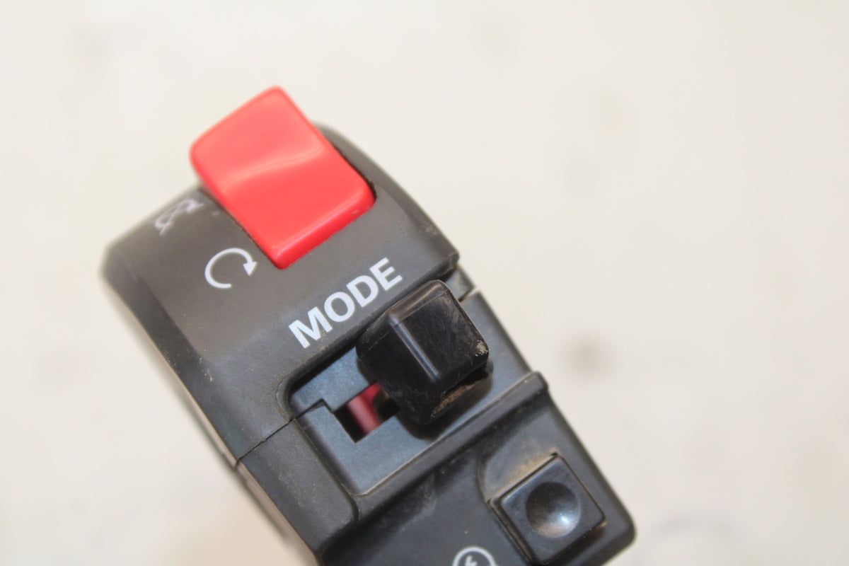 09-14 YAMAHA YZF R1 RIGHT CLIP ON HANDLE KILL OFF START SWITCH SWITCHES BB696