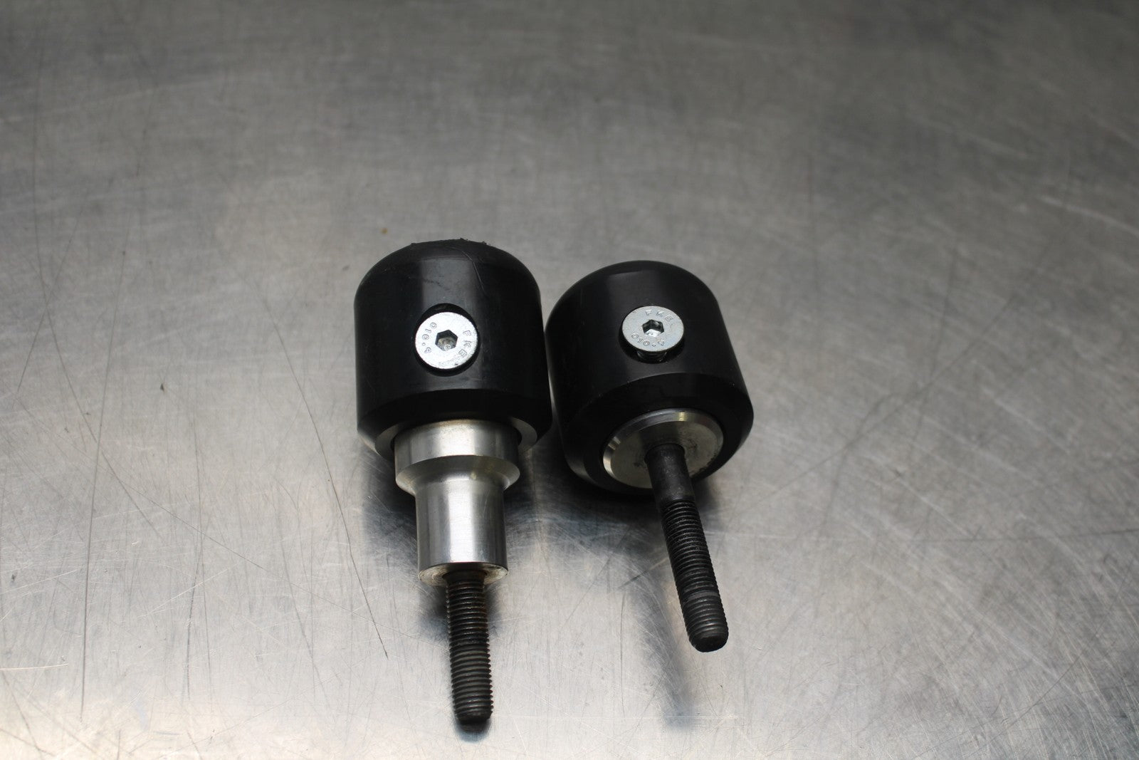 08-10 SUZUKI GSXR 600 WOODCRAFT FRAME SLIDERS SET BB202