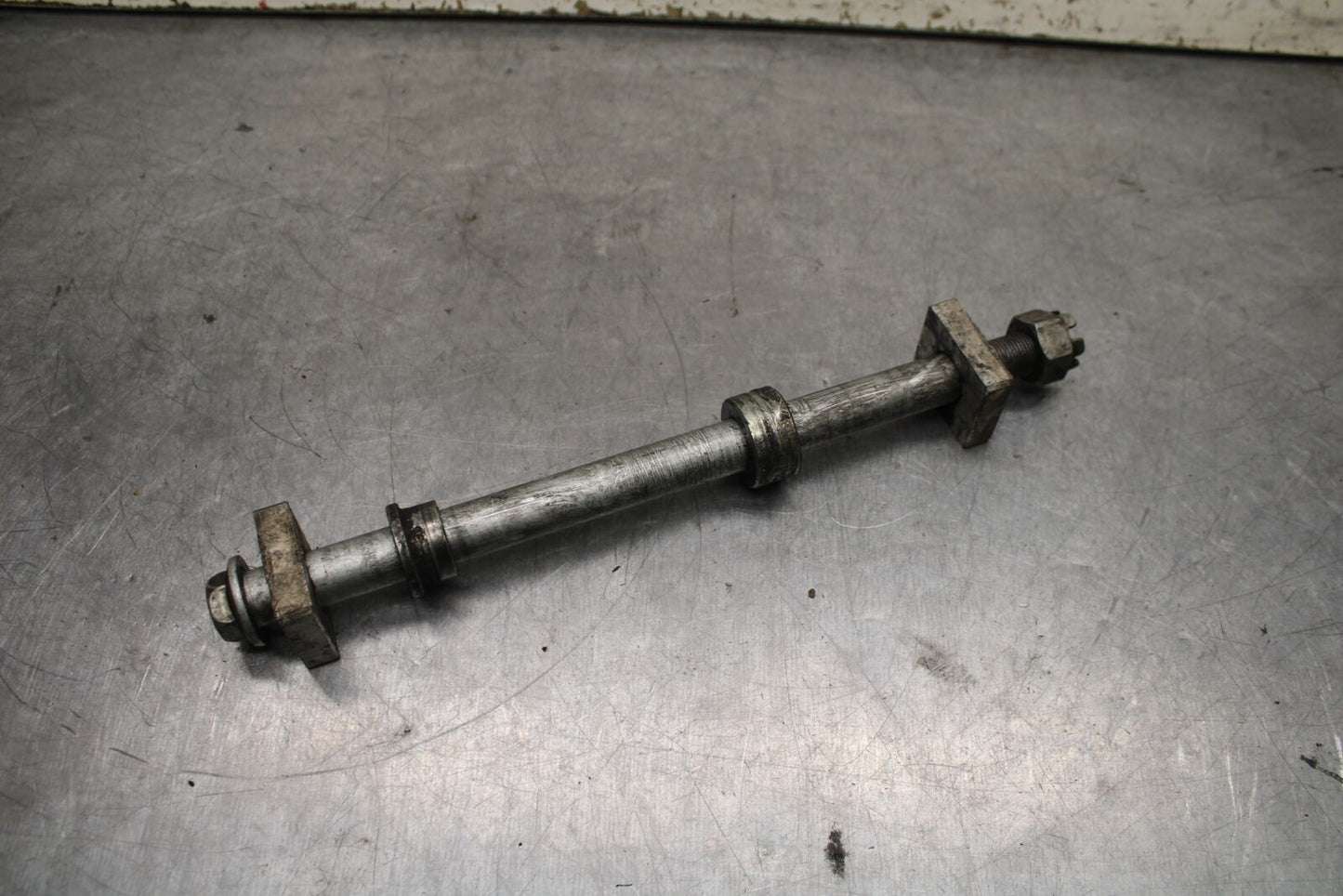 14-15 KAWASAKI NINJA 650 EX650F ABS REAR AXLE WHEEL RIM PIVOT BOLT AXEL BB741