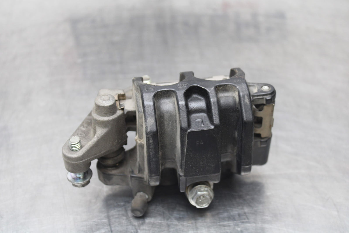 15 SUZUKI GW250F LEFT FRONT BRAKE CALIPER BB789