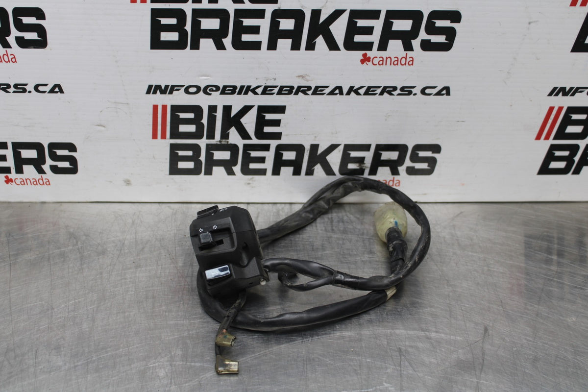 17-18 YAMAHA YZF R3 LEFT CLIP ON HANDLE HORN SIGNALS SWITCH SWITCHES BB813