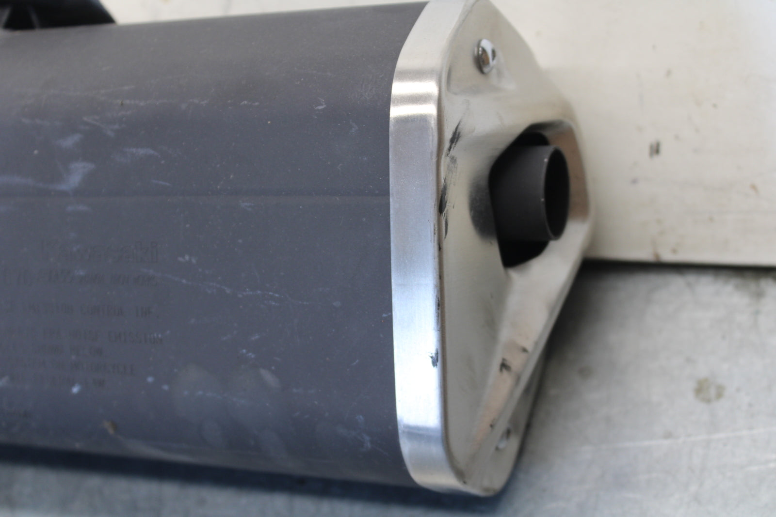 18-23 KAWASAKI NINJA 400 EXHAUST PIPE MUFFLER SLIP ON CAN SILENCER BB660