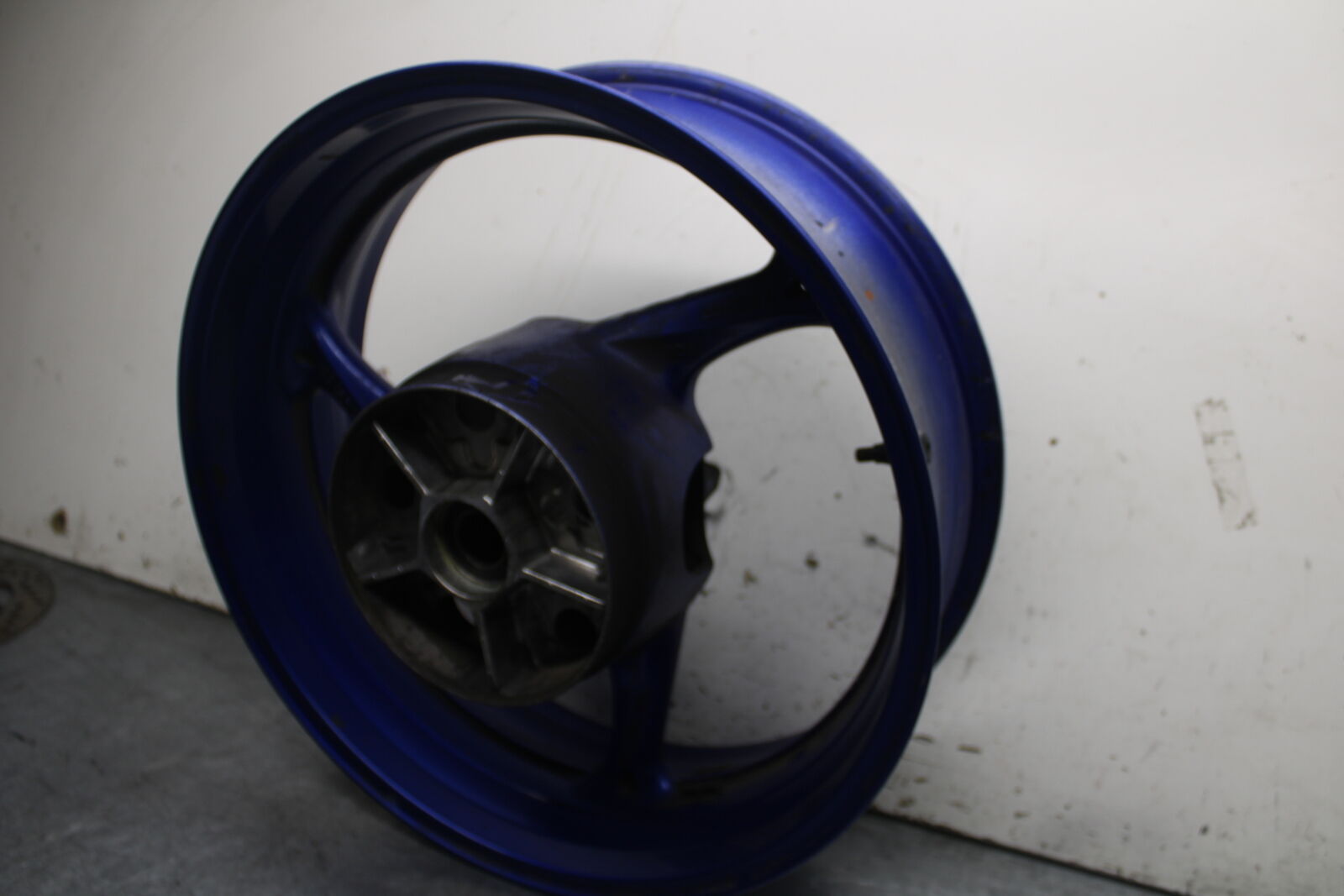 08-09 SUZUKI GSXR600 REAR WHEEL BACK RIM BB728