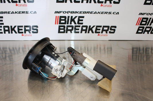 06-12 BMW F800ST FUEL PUMP GAS PETROL SENDER UNIT BB144