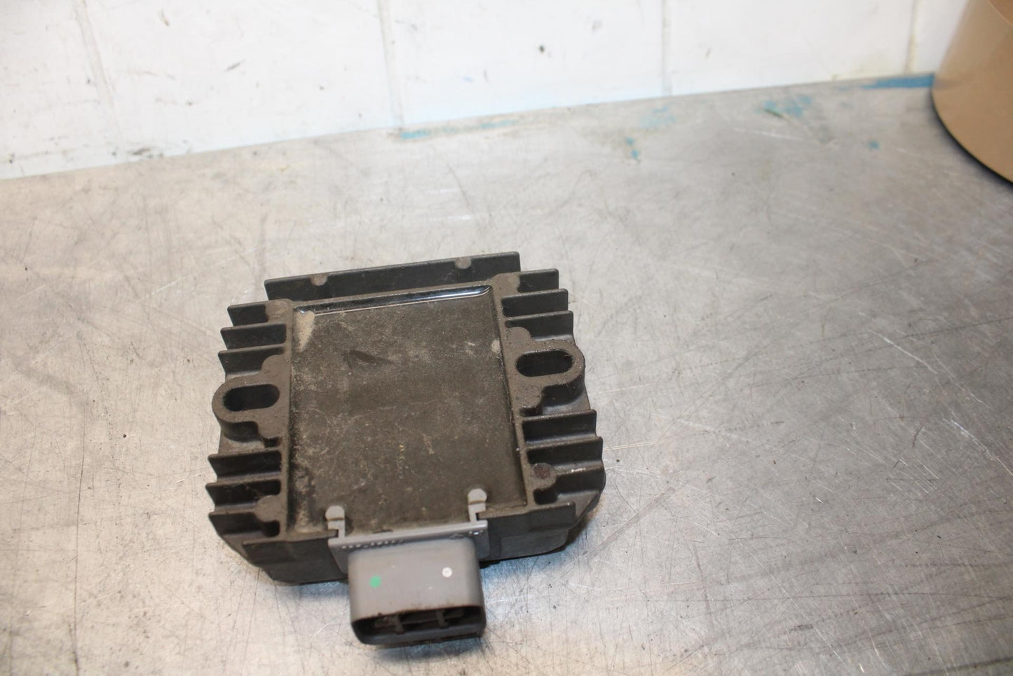 2015 Kawasaki Ninja 300 EX300B ABS RECTIFIER VOLTAGE REGULATOR 21066-0732 BB518