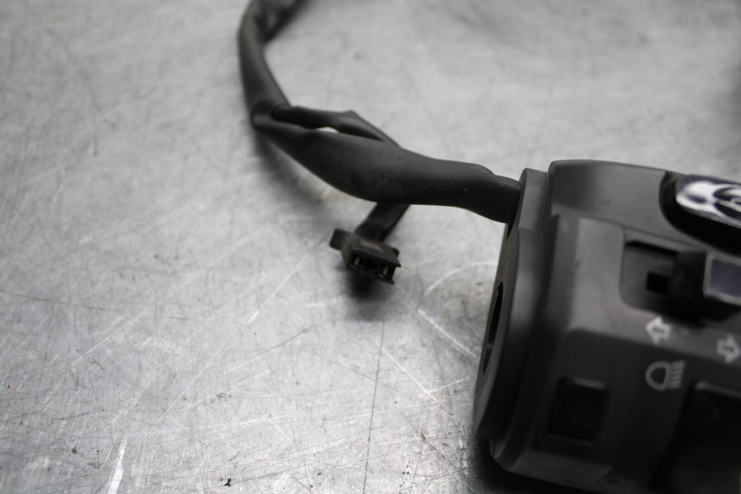 2009 Kawasaki Ninja ZX6R ZX600R LEFT CLIP ON HANDLE HORN SIGNALS SWITCH BB548