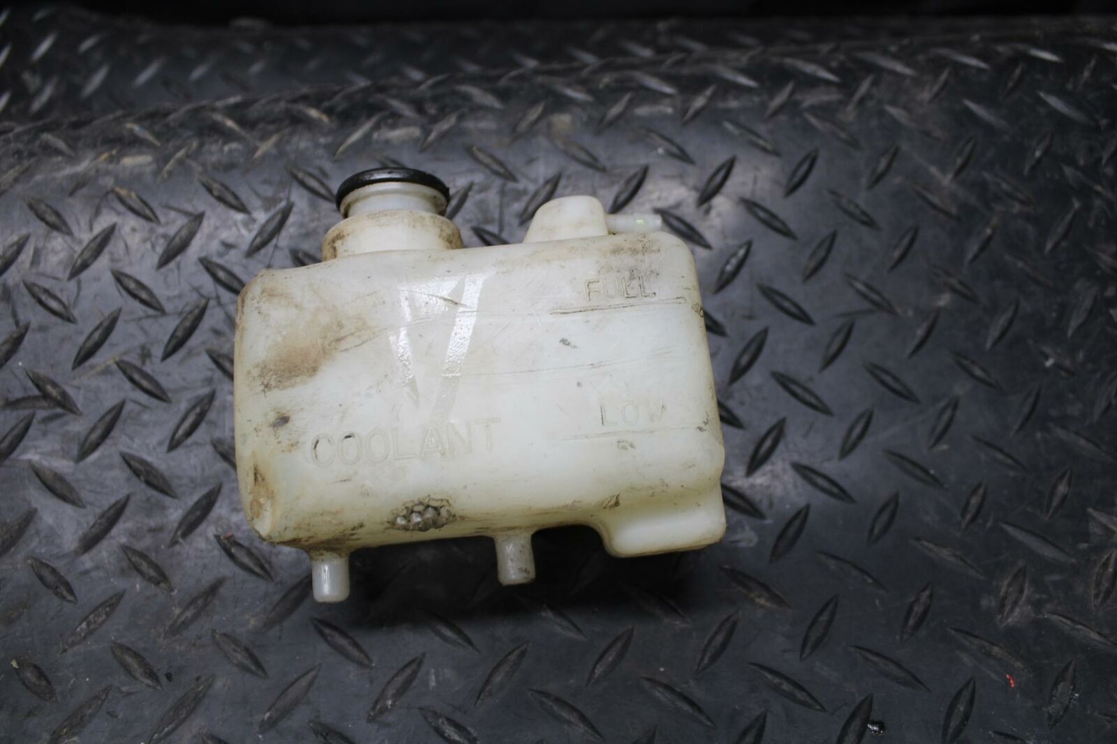 2004 Yamaha Banshee 350 YFZ350 COOLANT WATER TANK RESERVOIR BOTTLE BB232