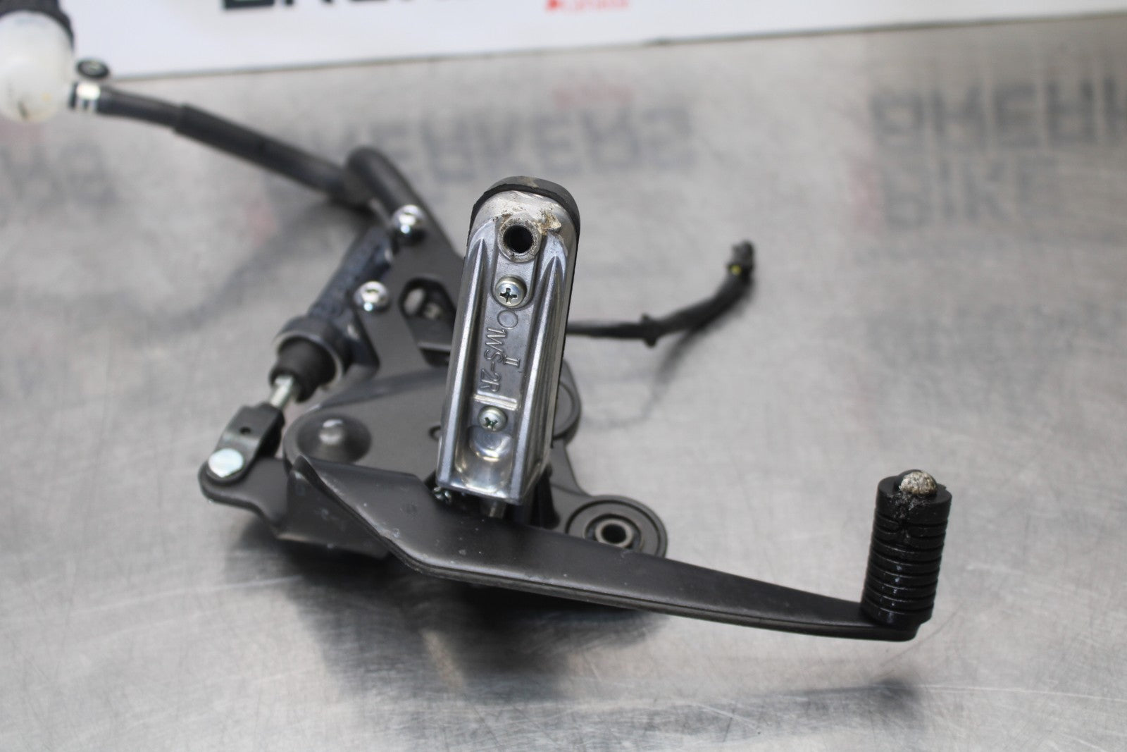 23-24 YAMAHA MT-07 RIGHT REARSET REAR SET DRIVER FOOT PEG REST STOP BB194