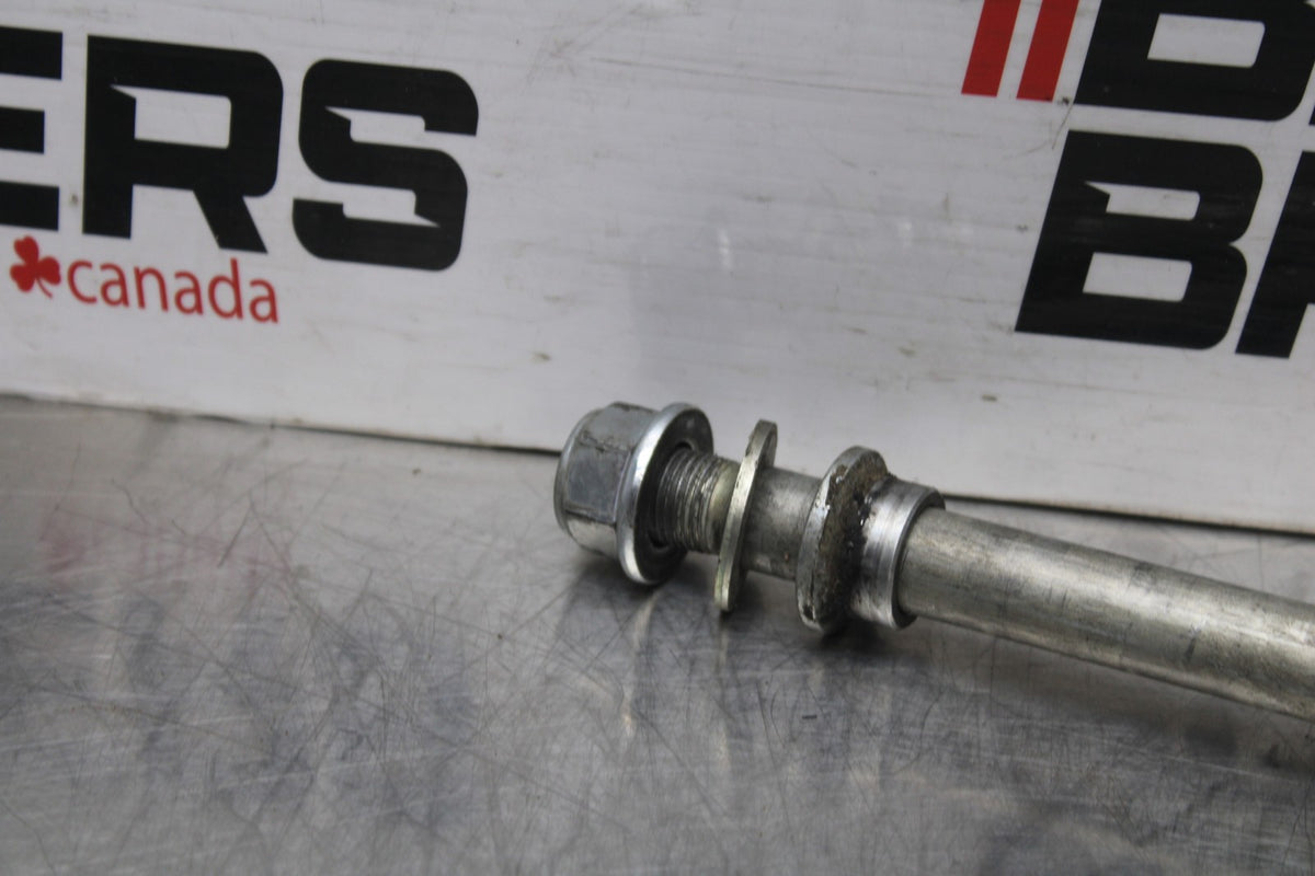 17-18 YAMAHA YZF R3 REAR AXLE BACK WHEEL RIM PIVOT BOLT AXEL BB788