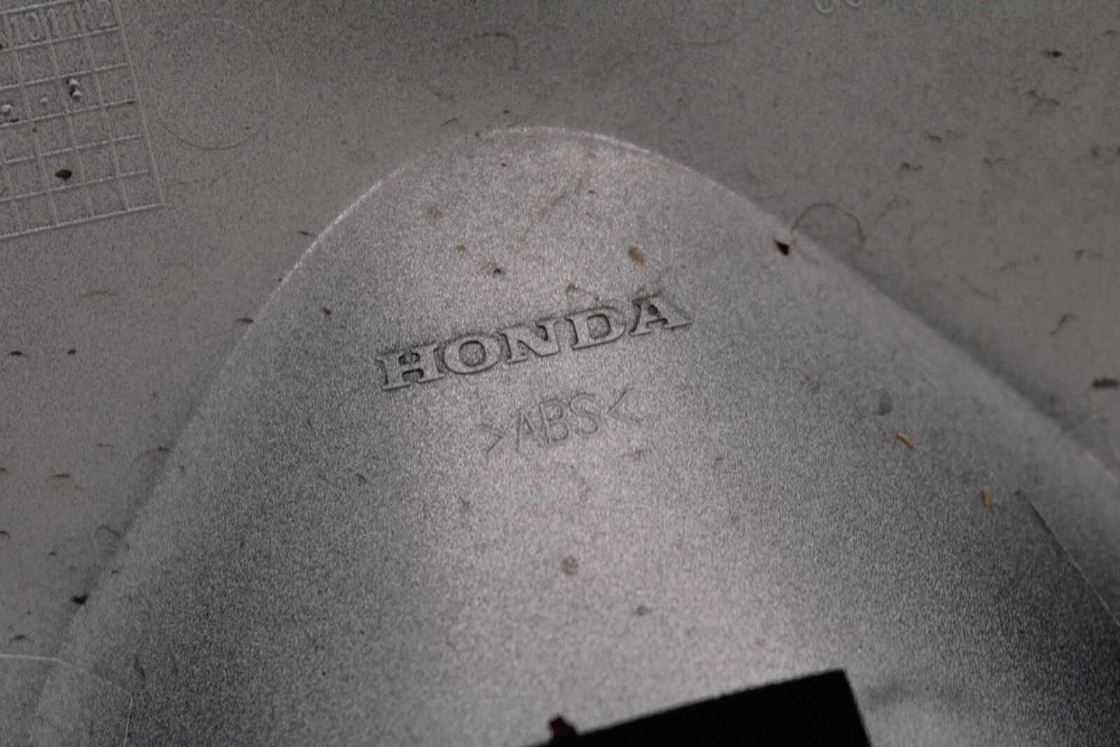 15-16 HONDA CB300F FRONT GAS TANK FUEL CELL FAIRING COWL COVER TRIM BB740