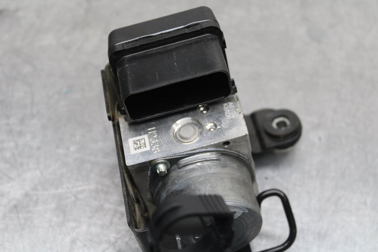 13-17 KAWASAKI NINJA ZX6R ZX636E ABS PUMP UNIT MODULE BB735