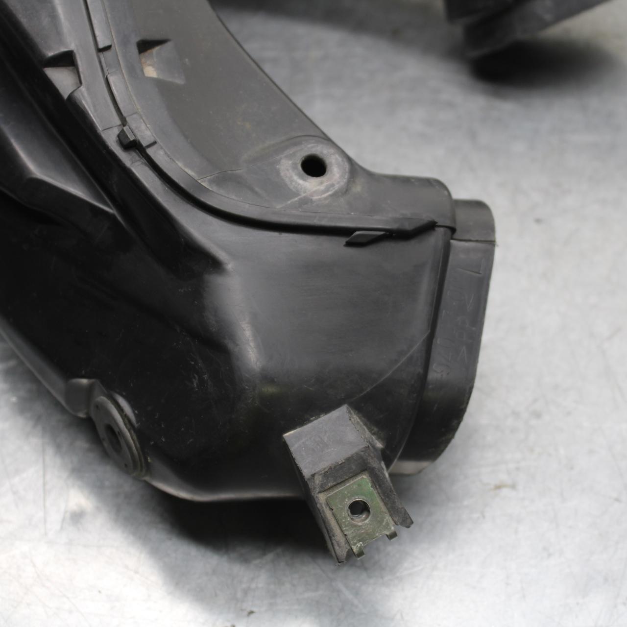 06-07 SUZUKI GSXR750 RIGHT LEFT AIR INTAKE DUCTS BB645