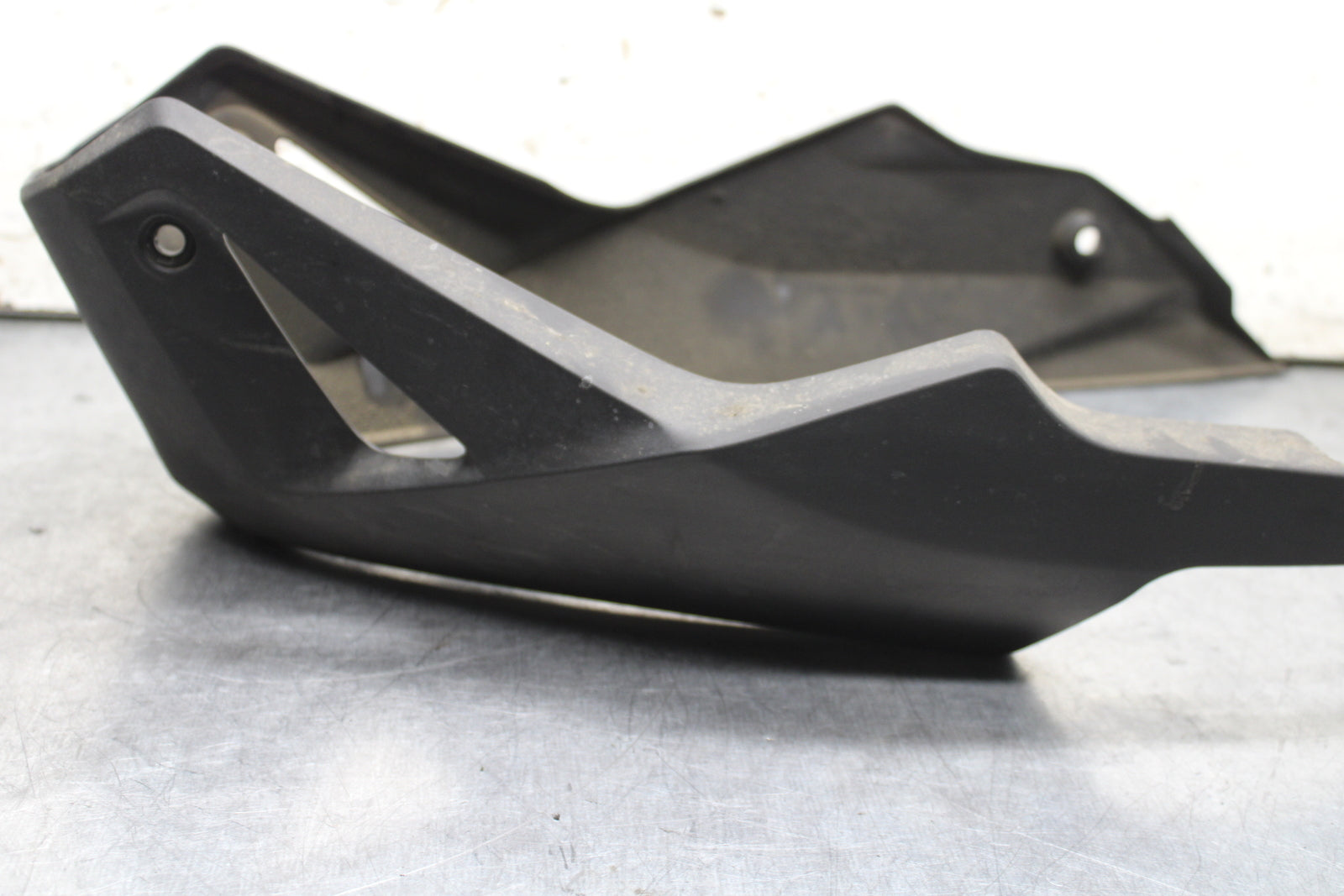 15-16 HONDA CB300F LOWER BOTTOM BELLY FAIRING COWL BB740