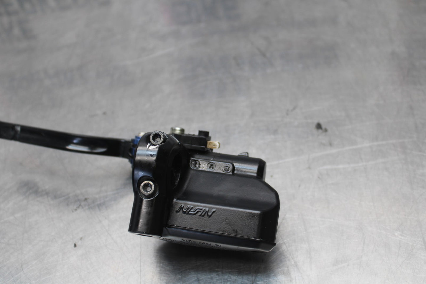 09-10 KAWASAKI ER-6N FRONT BRAKE MASTER CYLINDER w/ LEVER BB205