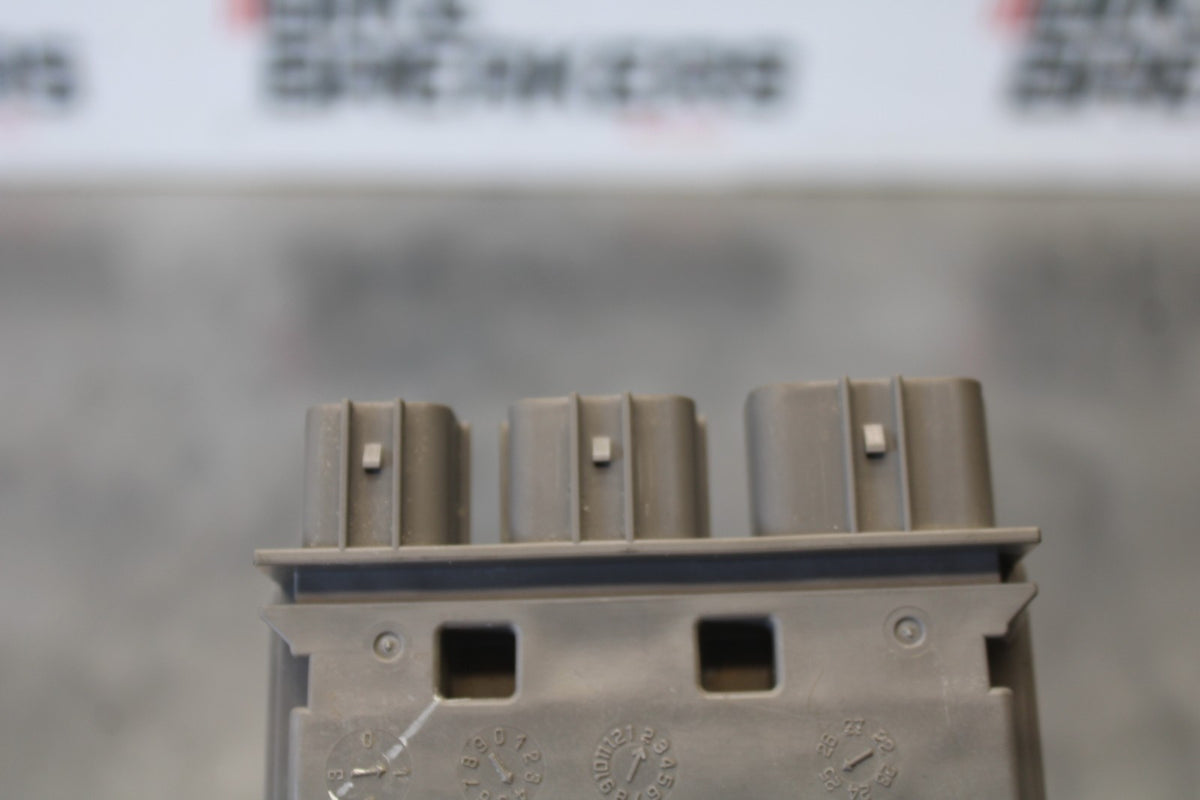 24-25 KAWASAKI NINJA 500 ABS RELAY ASSEMBLY BOX BB899