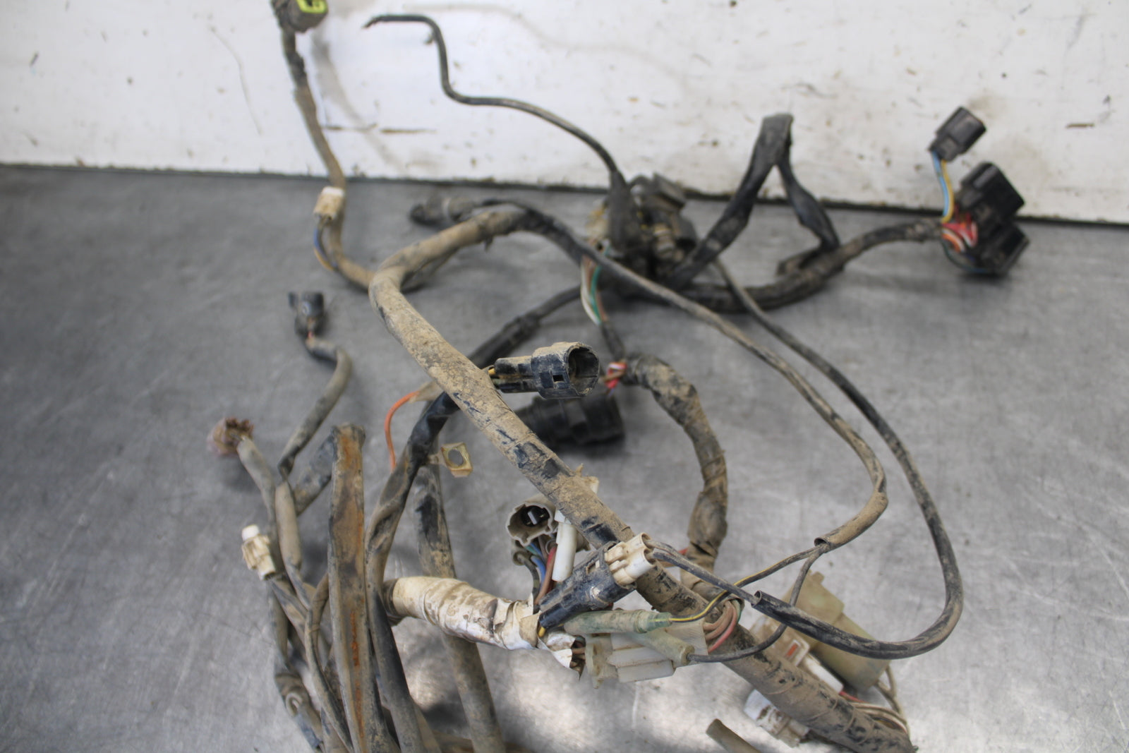 01-05 YAMAHA RAPTOR 660R MAIN ENGINE WIRING HARNESS MOTOR WIRE LOOM BB695
