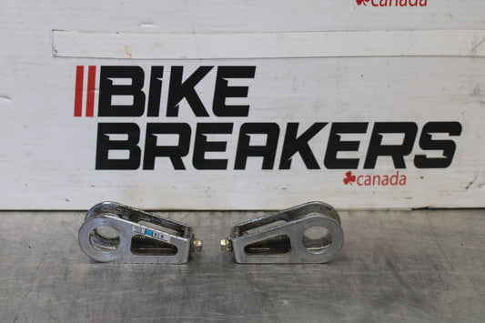 98-05 HONDA SUPER HAWK 1000 VTR1000F SWINGARM CHAIN TENSIONER ADJUSTMENT BB924