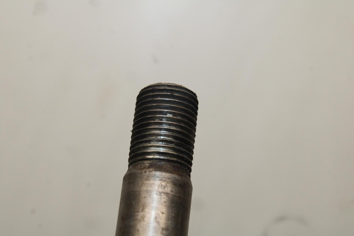 1983 Honda V45 Magna VF750C REAR AXLE BACK WHEEL RIM PIVOT BOLT AXEL BB91