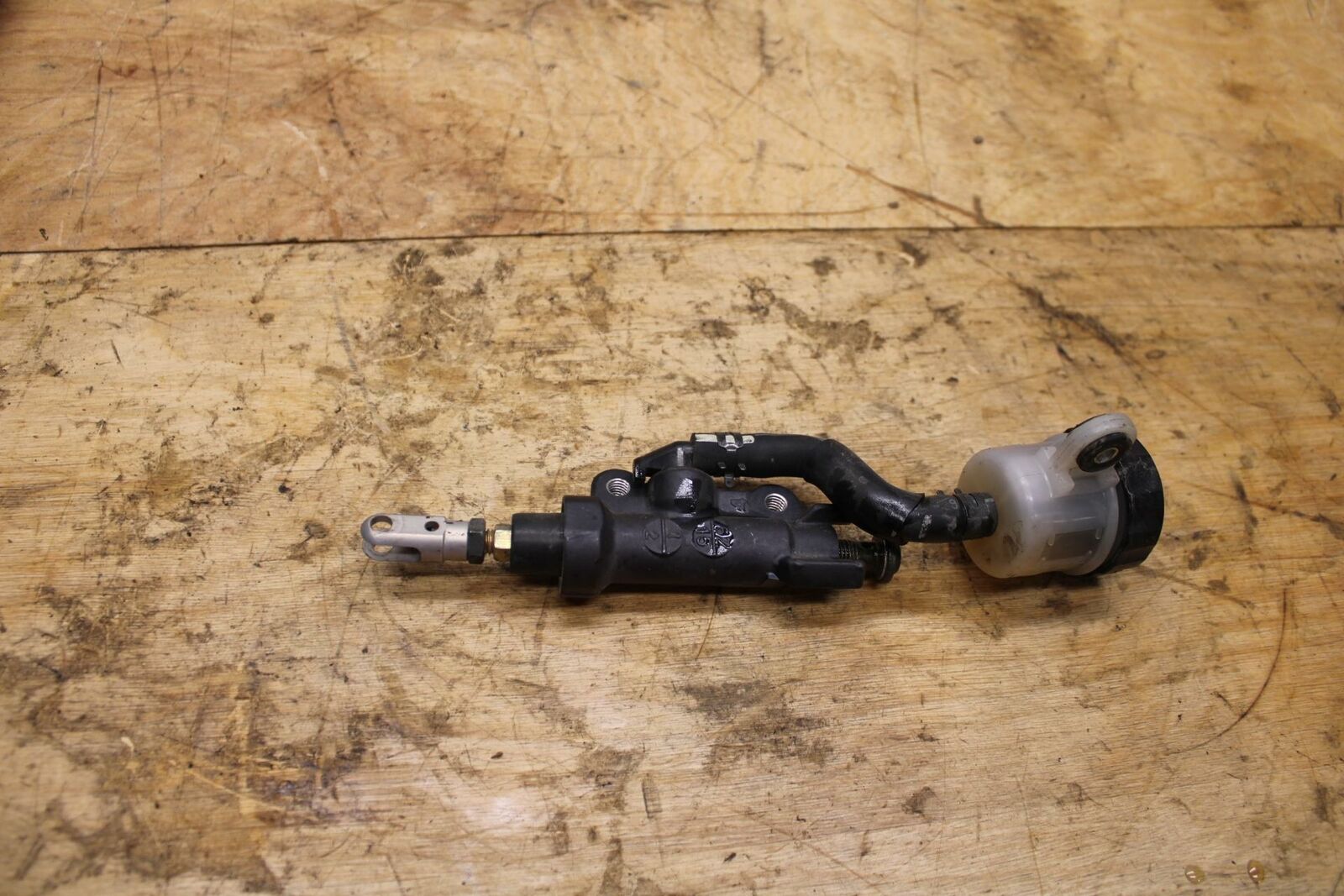 07-08 YAMAHA YZF R1 REAR BACK BRAKE MASTER CYLINDER W RESERVOIR BREMBO BB333