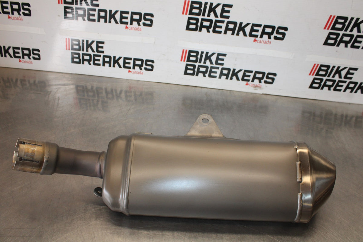 11-26 SUZUKI GSXR750 EXHAUST PIPE MUFFLER SLIP ON CAN SILENCER BB882