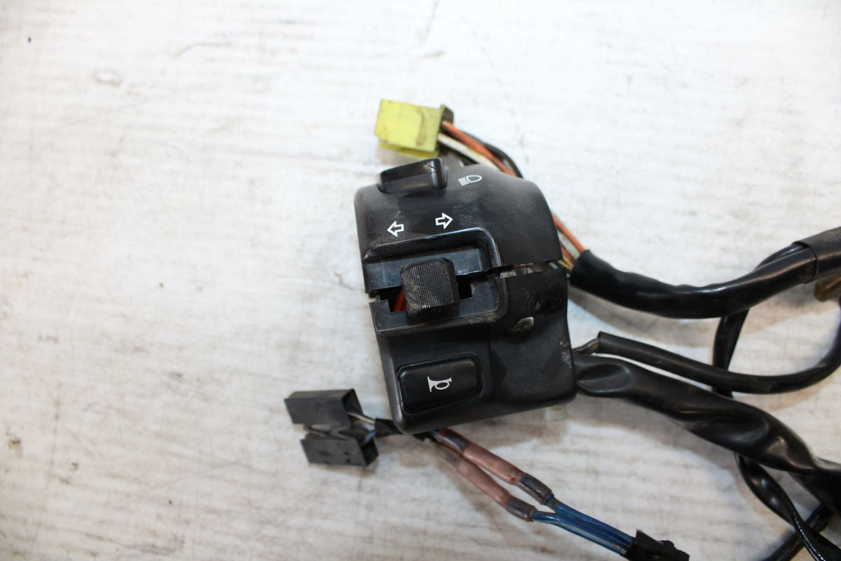03-05 SUZUKI SV1000 LEFT CLIP ON HANDLE HORN SIGNALS SWITCH SWITCHES BB296