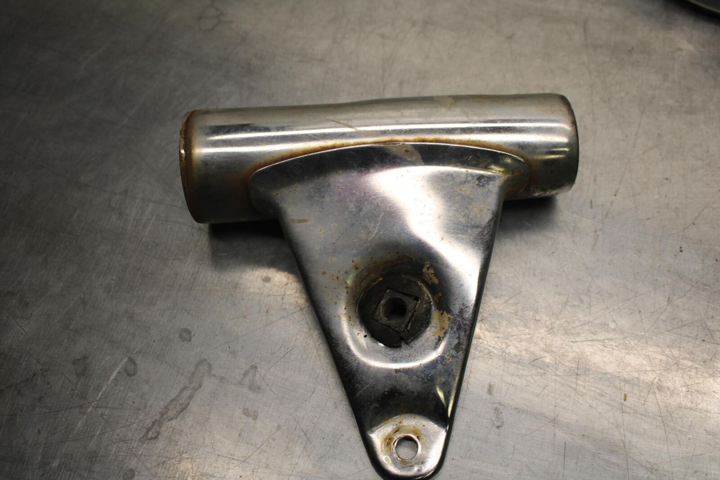 80-83 SUZUKI GS750E HEADLIGHT HEAD LIGHT LAMP TRIM  BB82