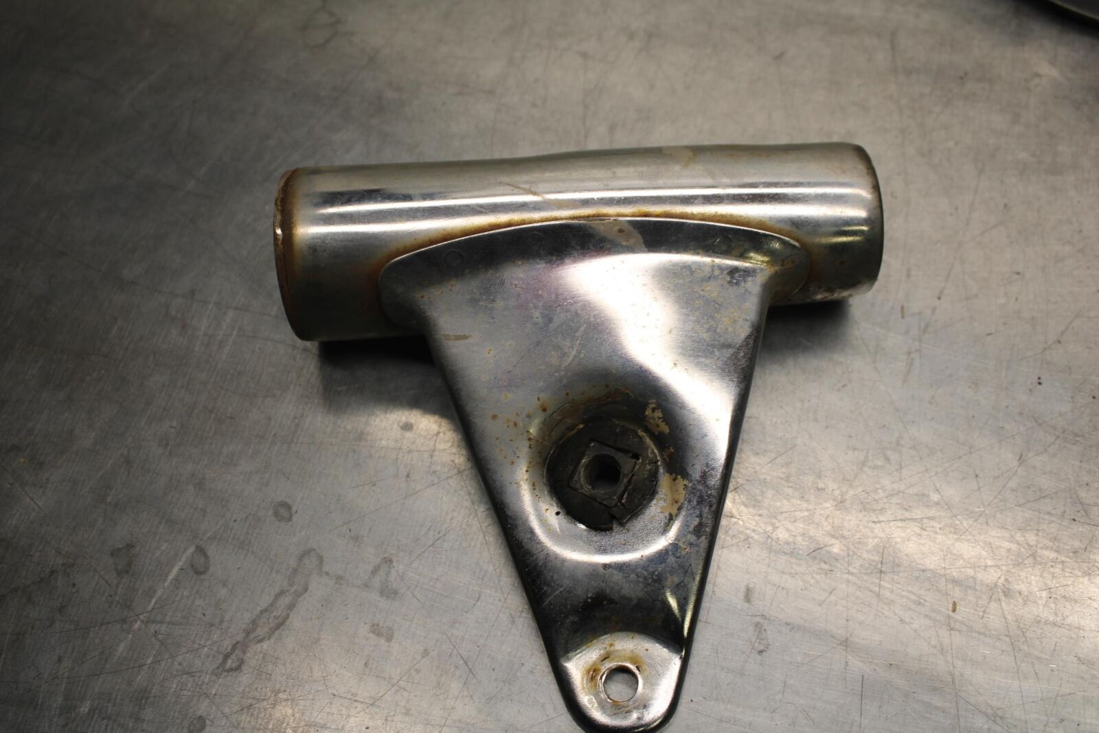 80-83 SUZUKI GS750E HEADLIGHT HEAD LIGHT LAMP TRIM  BB82