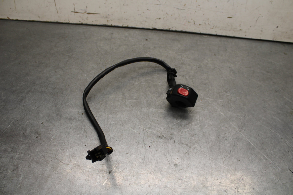 09-11 TRIUMPH DAYTONA 675 RIGHT CLIP ON HANDLE KILL OFF START SWITCH BB652
