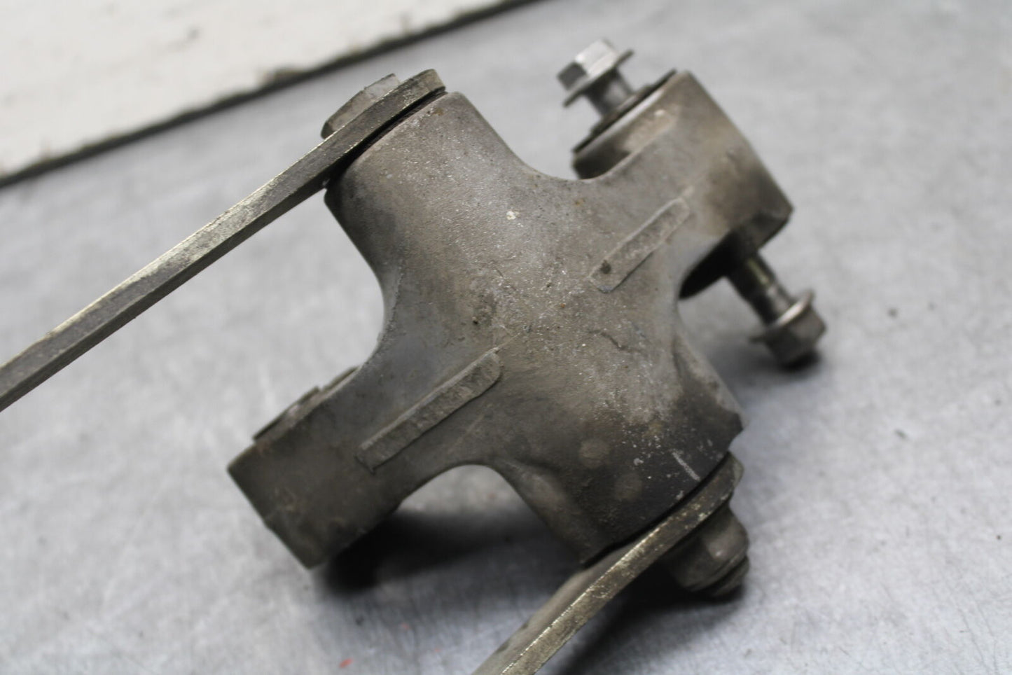 13-18 KAWASAKI NINJA ZX6R REAR DOGBONE SHOCK LINKAGE 39007-0045 39111-0316 BB666