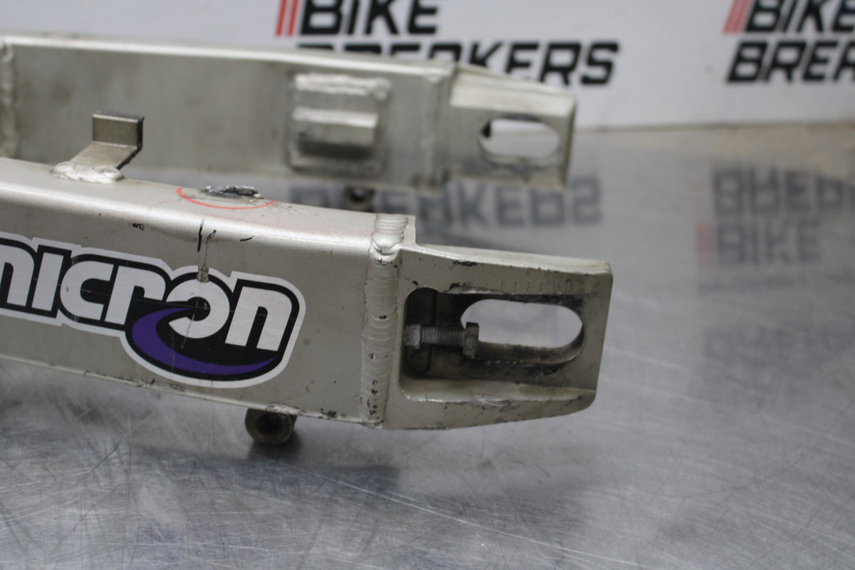 98 KAWASAKI NINJA ZX6 REAR SWINGARM BACK SUSPENSION SWING ARM BB870