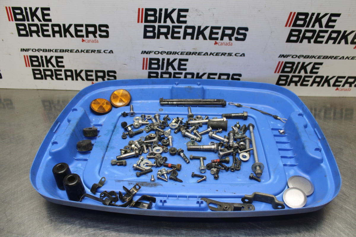 06 KAWASAKI NINJA 650 EX650 BOLTS HARDWARE MOTOR SCREWS BB823