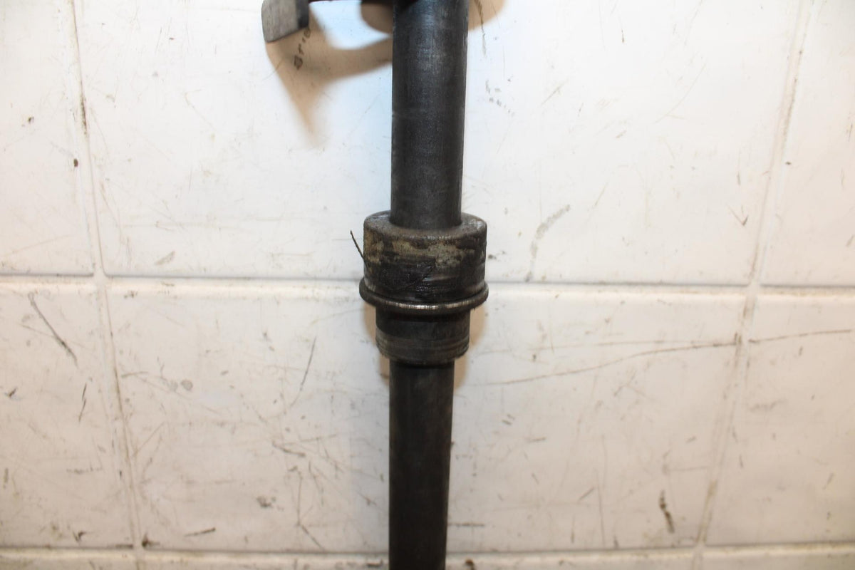 2006 Suzuki SV650S REAR AXLE BACK WHEEL RIM PIVOT BOLT AXEL BB65