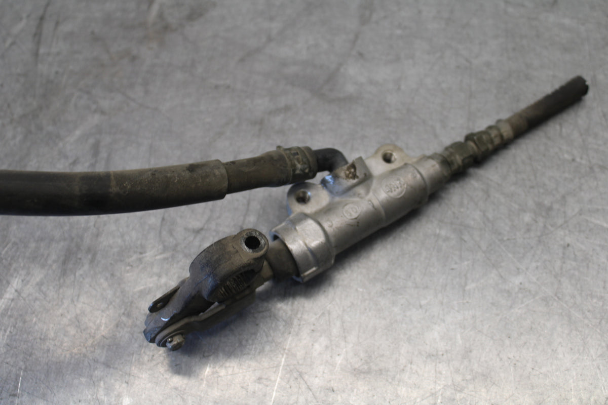 05-06 YAMAHA ROYAL STAR REAR BACK BRAKE MASTER CYLINDER W RESERVOIR BB697
