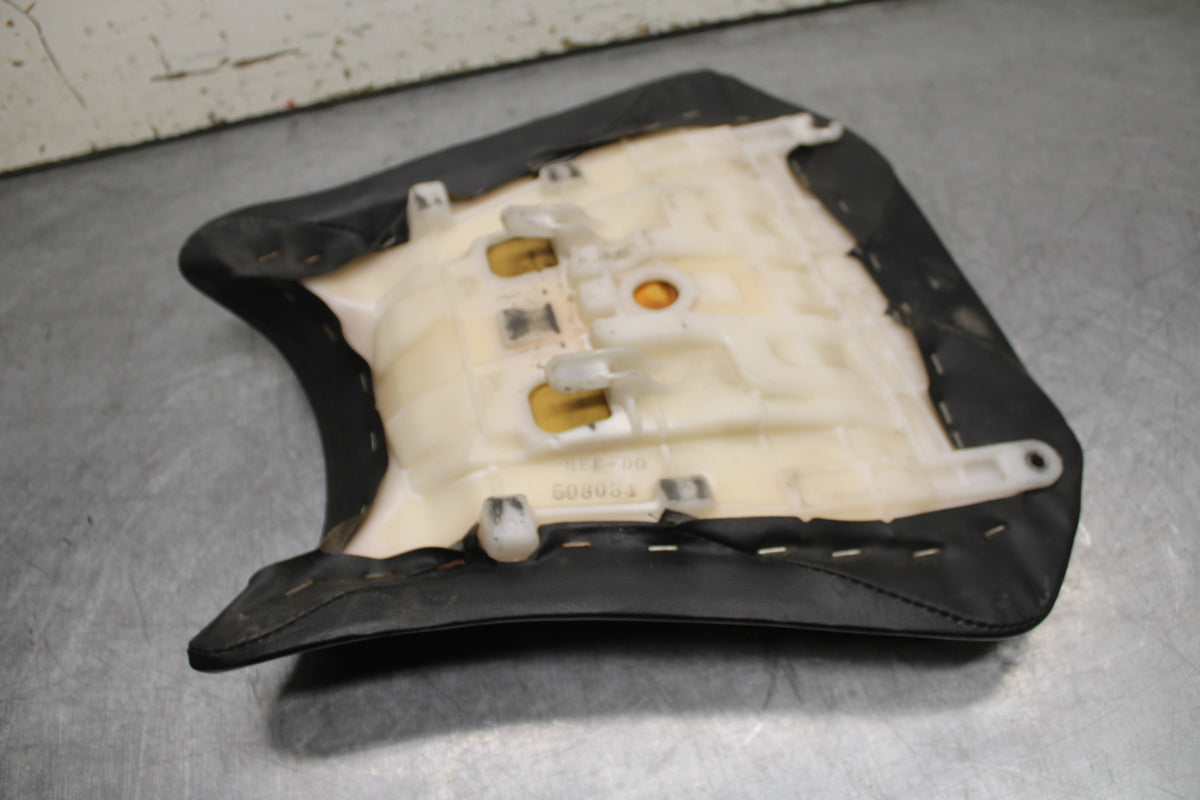 05-06 HONDA CBR600RR FRONT DRIVERS SEAT PAD SADDLE PILLION BB727