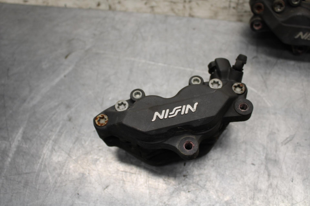 2006 Honda CBR600F4i RIGHT LEFT FRONT BRAKE CALIPER SET PAIR CALIPERS BB567