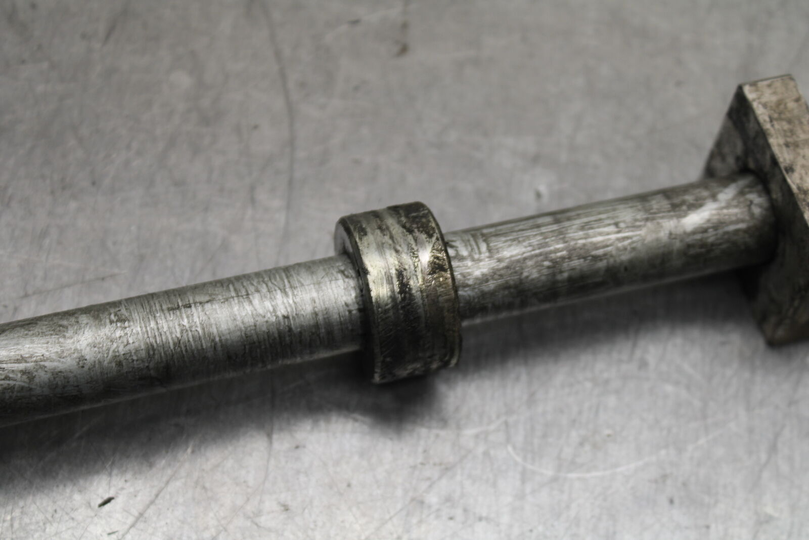 14-15 KAWASAKI NINJA 650 EX650F ABS REAR AXLE WHEEL RIM PIVOT BOLT AXEL BB741