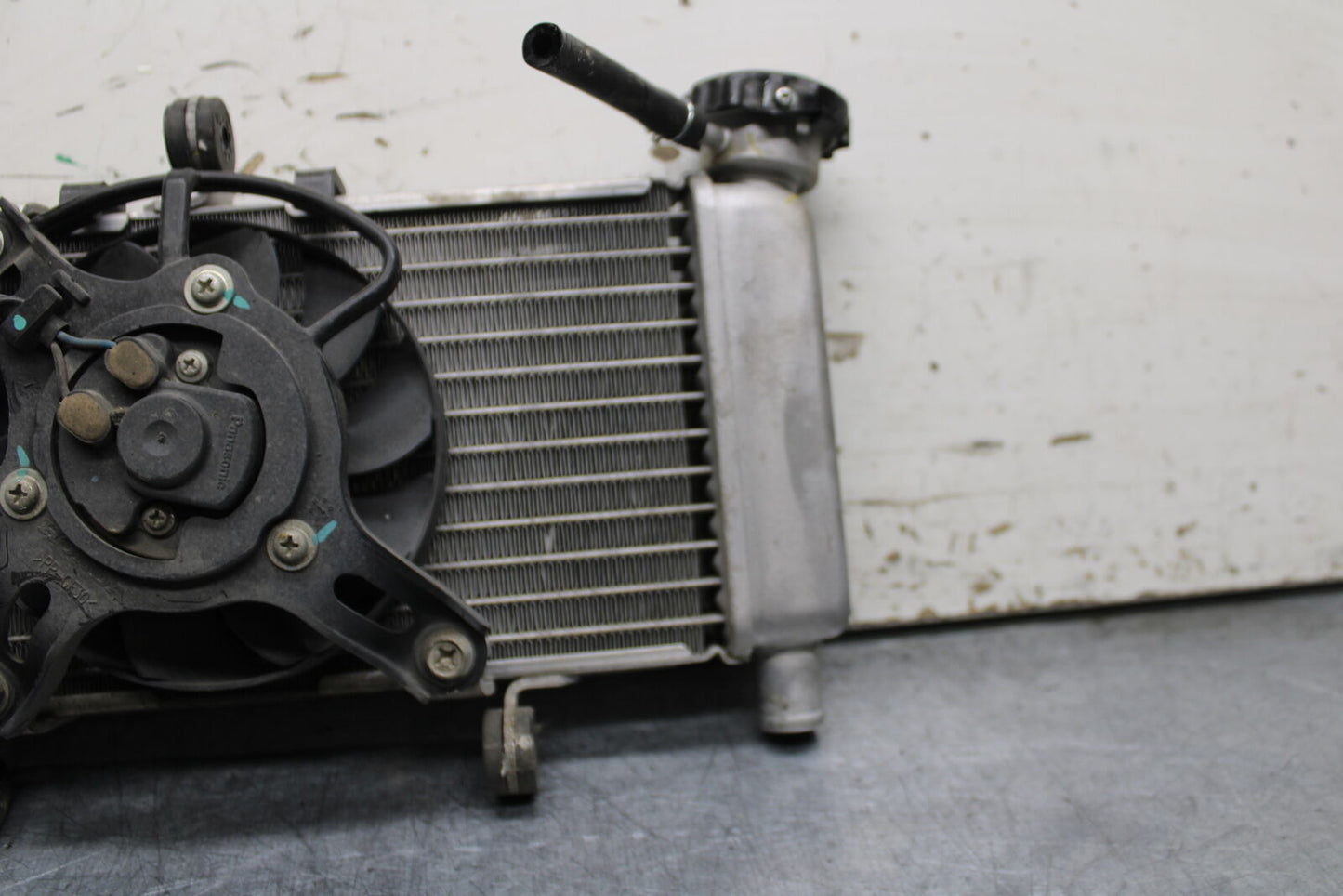 15-16 HONDA CB300F ENGINE RADIATOR MOTOR COOLER COOLING RADIATER BB740