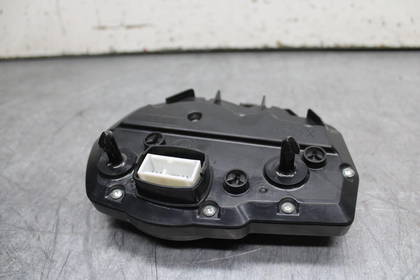 06-07 SUZUKI GSXR 600 SPEEDO TACH GAUGES CLUSTER SPEEDOMETER TACHOMETER BB243