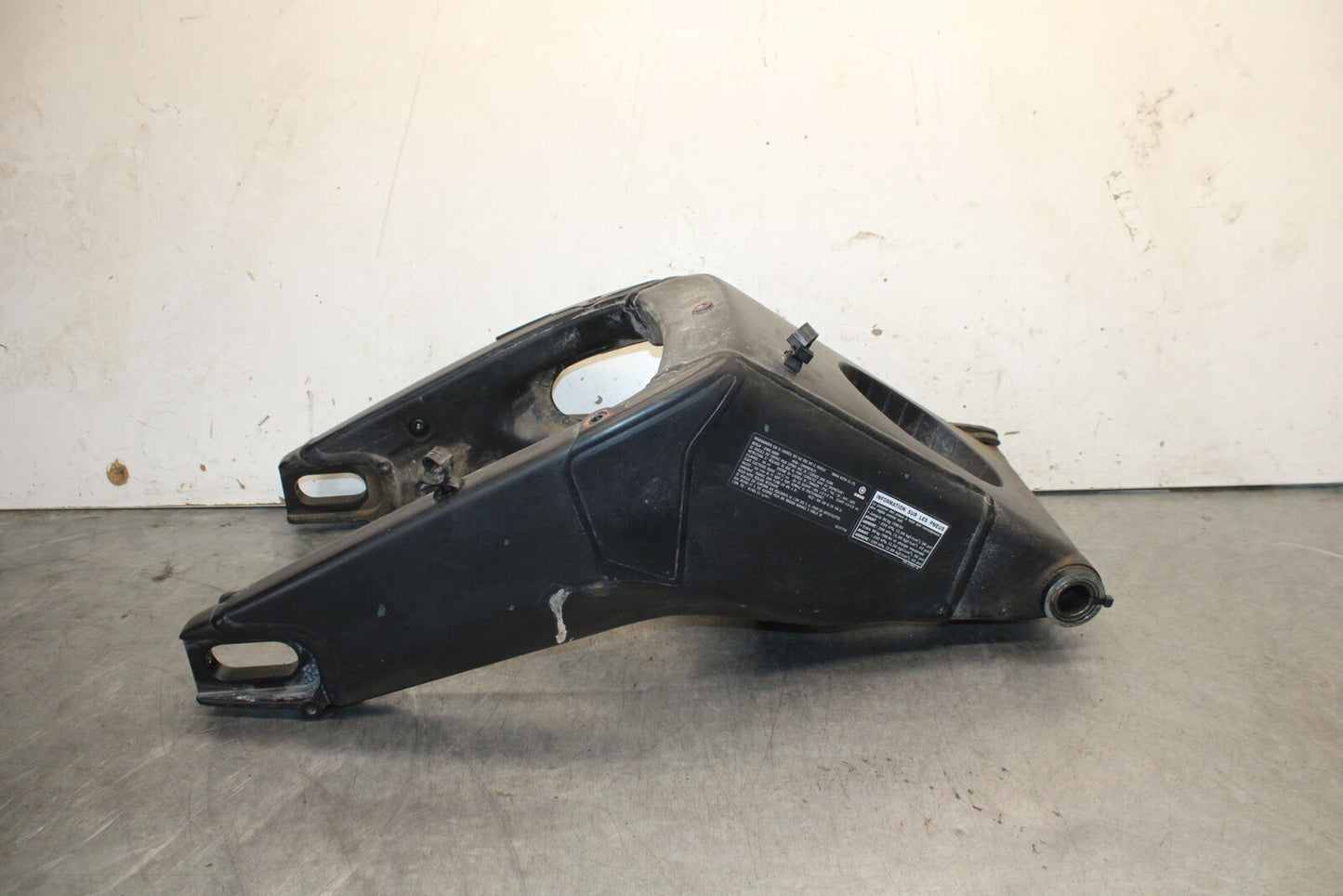 08-16 YAMAHA YZF R6 REAR SWINGARM BACK SWING ARM 13S-22110-00-00 BB665