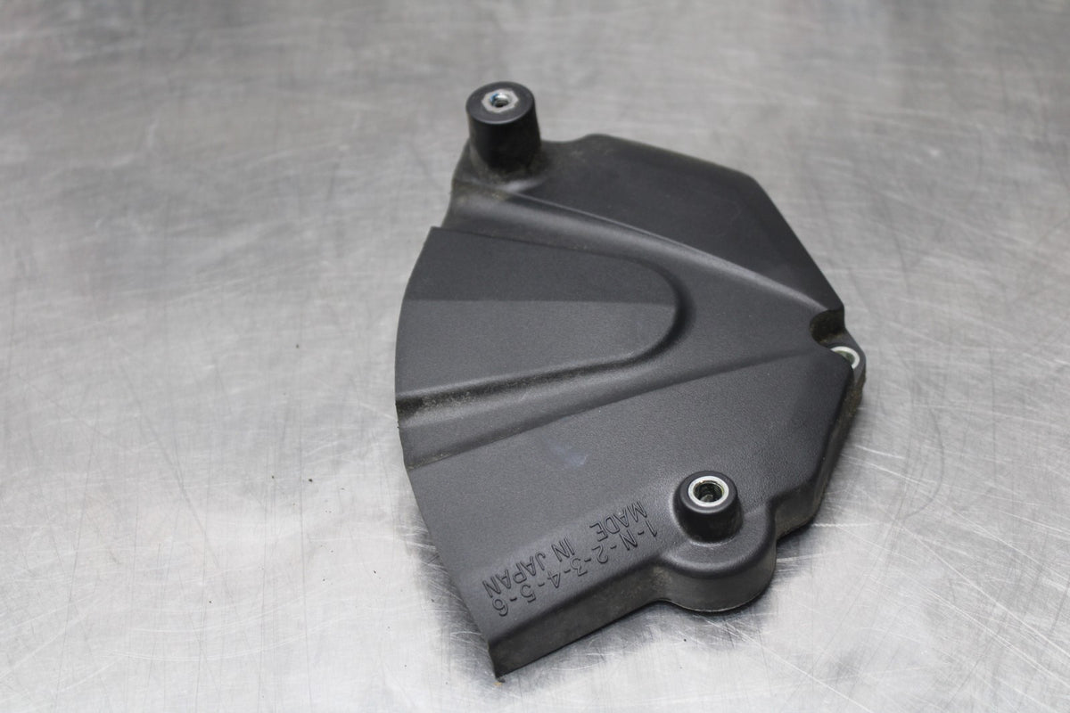 08-16 YAMAHA YZF R6 ENGINE SPROCKET COVER BB856
