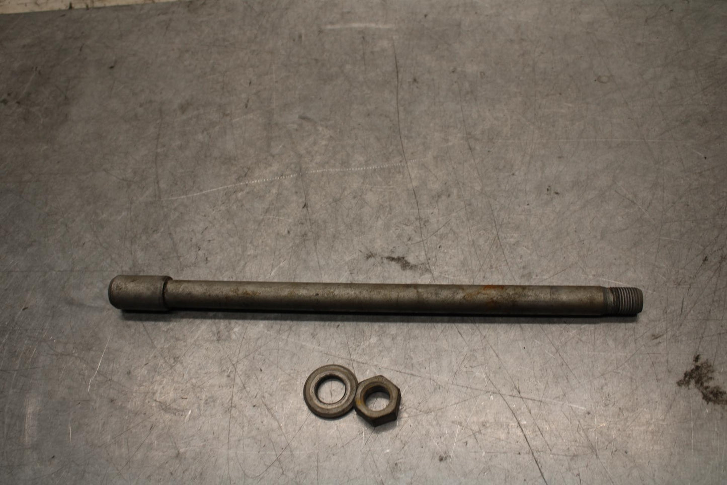 16-17 MOTO GUZZI V7 II REAR AXLE BACK WHEEL RIM PIVOT BOLT AXEL BB57