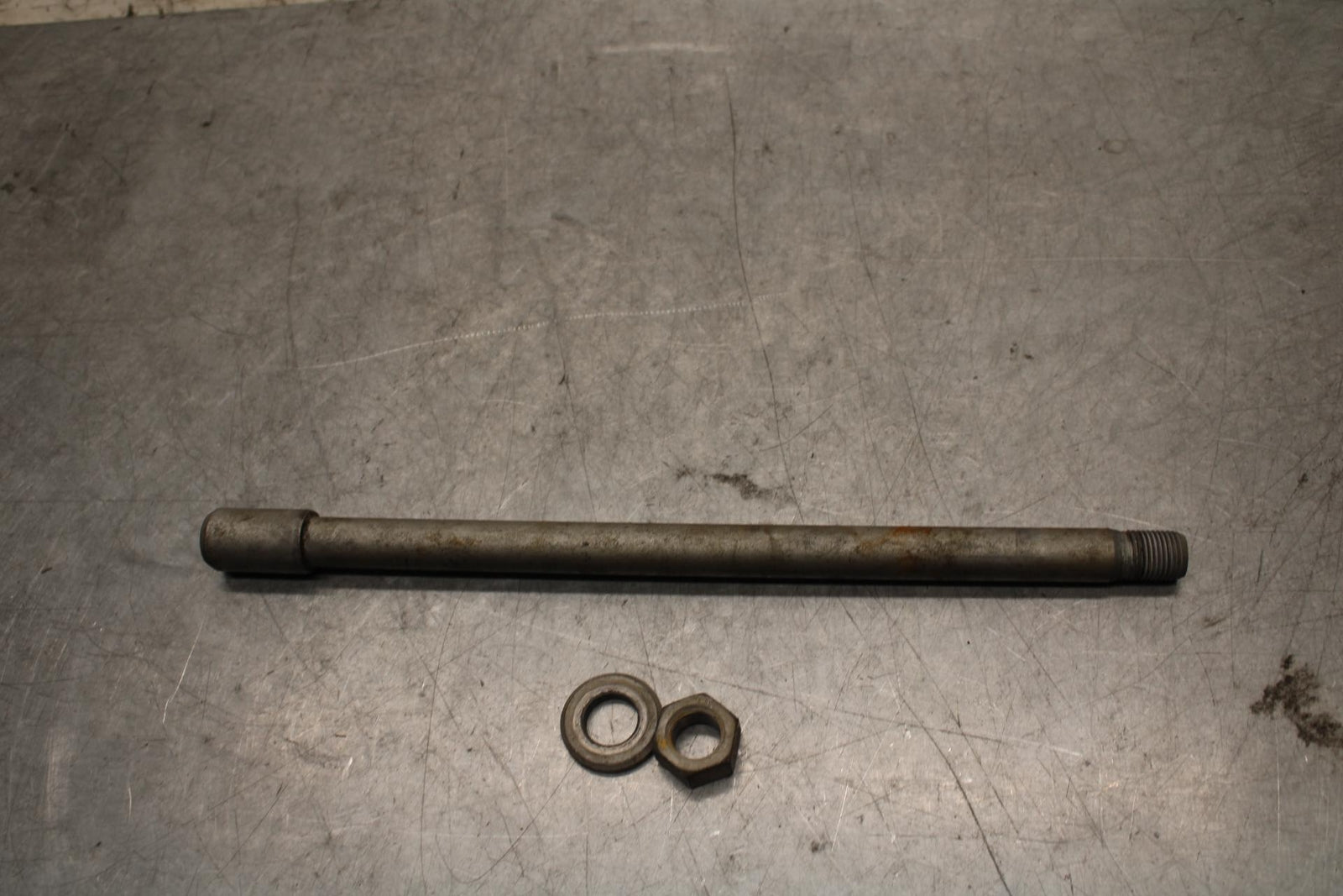 16-17 MOTO GUZZI V7 II REAR AXLE BACK WHEEL RIM PIVOT BOLT AXEL BB57