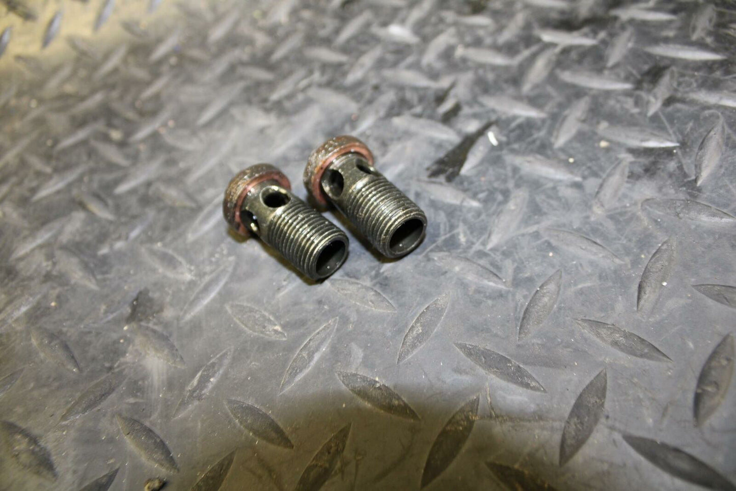 05-06 SUZUKI KATANA 750 GSX750F OIL  LINE BANJO BOLT bb166