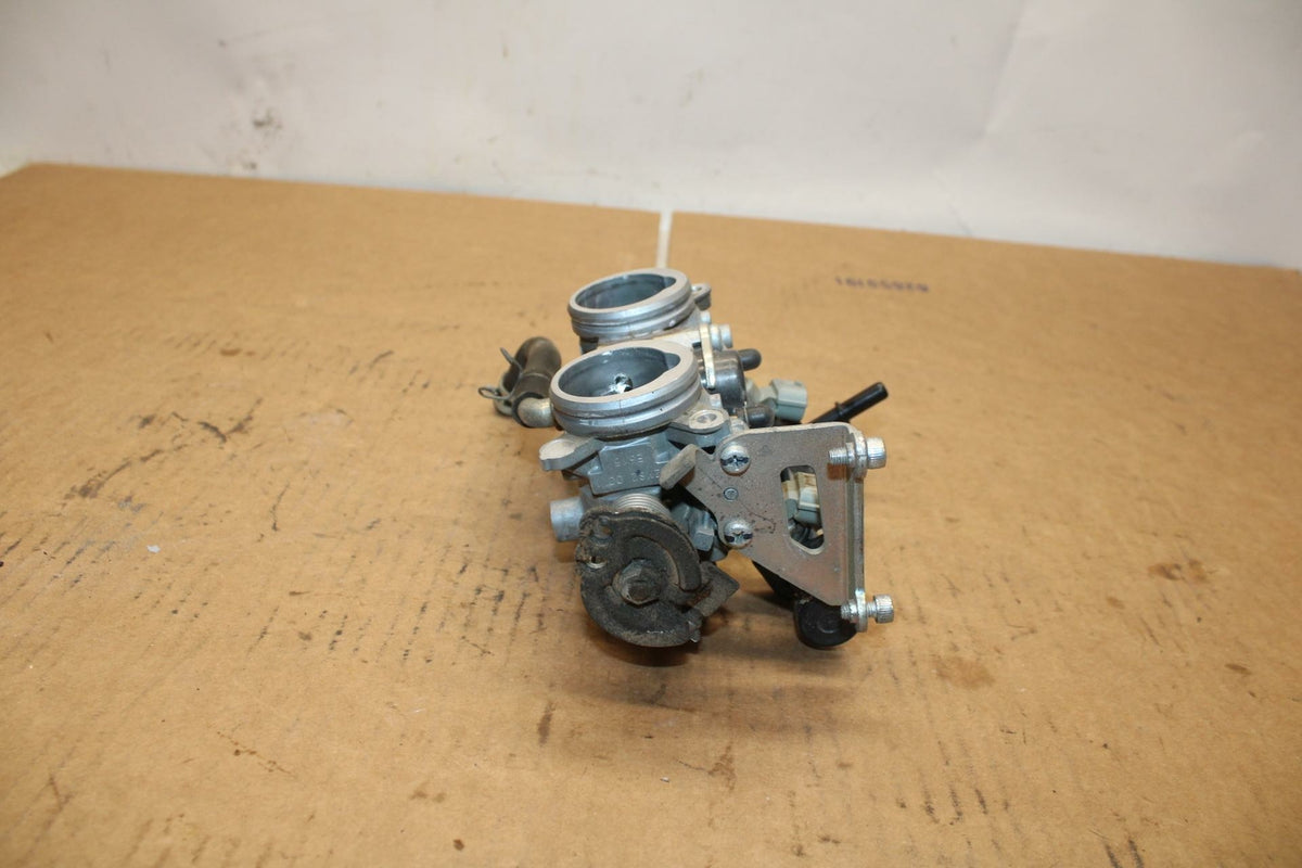 15-17 YAMAHA YZF R3 CARBS CARBURETORS BB380