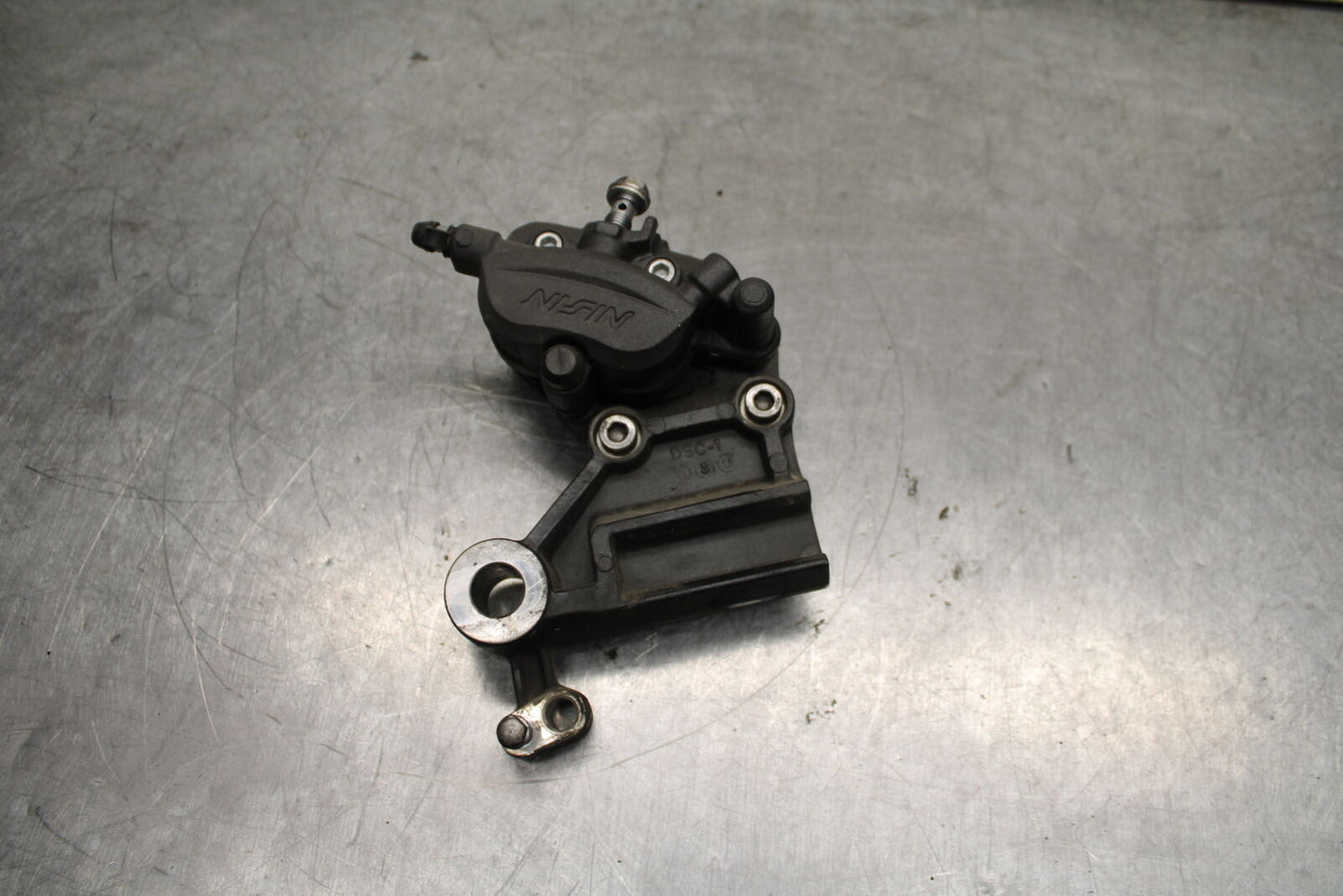 19-22 KAWASAKI Z400 REAR BACK BRAKE CALIPER W MOUNT BRACKET BB738
