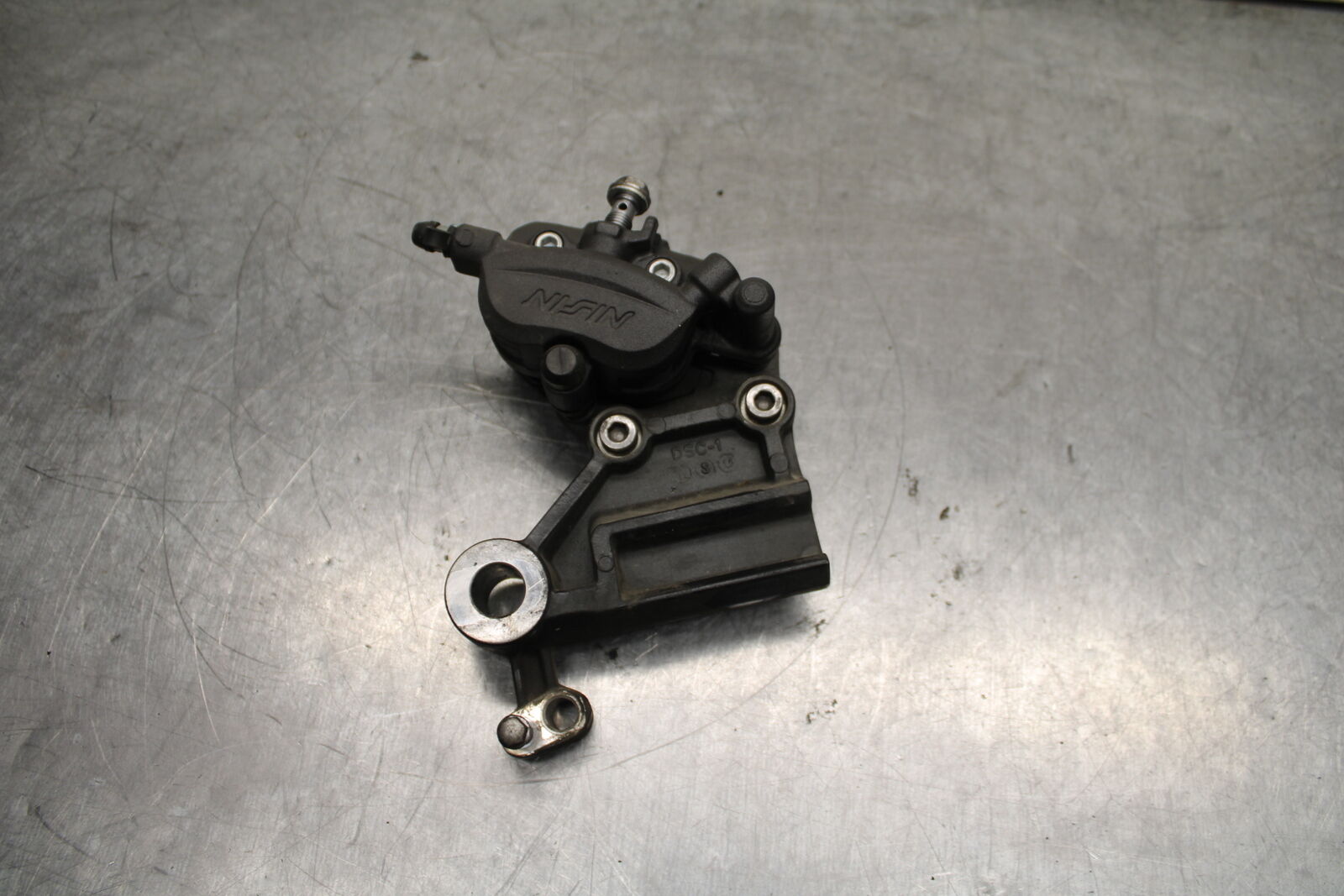19-22 KAWASAKI Z400 REAR BACK BRAKE CALIPER W MOUNT BRACKET BB738