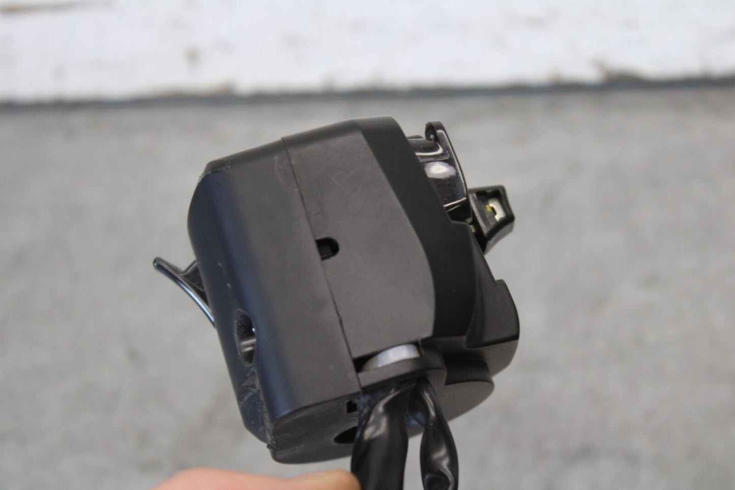 18-23 KAWASAKI NINJA 400 LEFT CLIP ON HANDLE HORN SIGNALS SWITCH SWITCHES  BB679